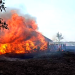 incendiu casa-anexe si lan de grau suseni (1)