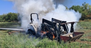 Tractor făcut scrum la Merișani (2)