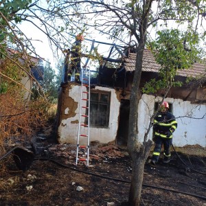 incendiu casa caldararu arges