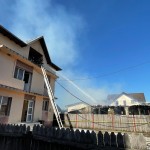 Incendiu puternic în Poiana Lacului! (2)