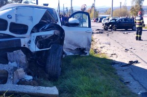 Accident cu trei victime în localitatea Bughea de Jos (2)