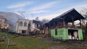 Incendiu casa comuna Brăduleț (1)