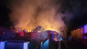 Incendiu case Stâlpeni, satul Rădești (4)