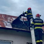 Incendiu la o fostă școală din comuna Drăganu (8)