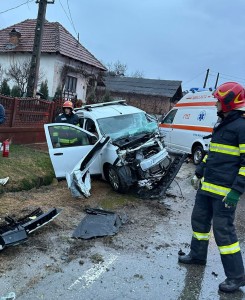 Accident cu trei victime în comuna Coșești (1)