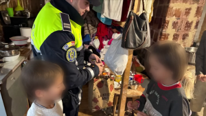 Polițiștii din Argeș au oferit cadouri copiilor (12)
