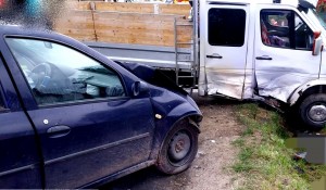 Accident autoturism și o autoutilitară
