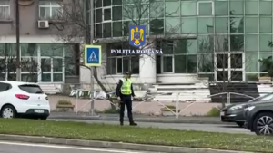 Polițiștii rutieri, prezenți în zonele aglomerate (4)