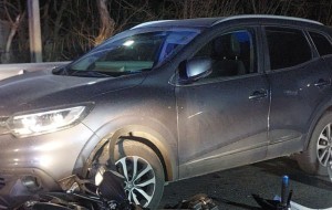 accident moto cu doua auto stefanesti (1)