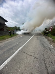 Incendiu la un vehicul în comuna Ciofrangeni