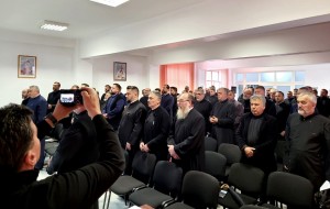 Reprezentanții ISU Argeș au instruit preoţii din cadrul Arhiepiscopiei (5)