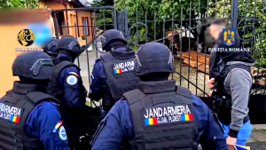 percheziții domiciliare (12)