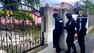 percheziții domiciliare (17)