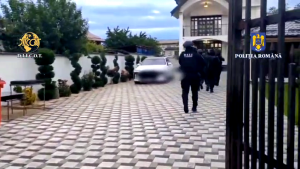 percheziții domiciliare (4)