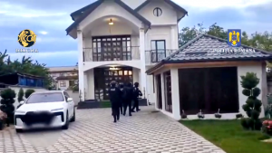 percheziții domiciliare (5)