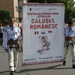 Formația de călușari „Zorile” din Costești (2)