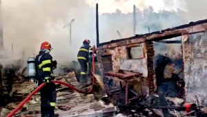 Incendiu casa Mălureni (9)