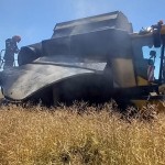 Incendiu izbucnit la o combină de treierat (2)