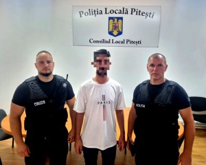 Portmoneu cu documente și bani (1)