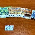 Portmoneu cu documente și bani (2)