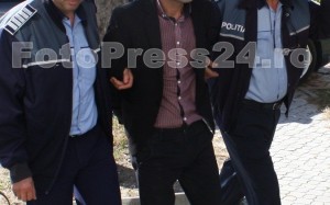 barbat-retinuti-fotopress-24ro