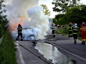 incendiu auto godeni (2)