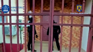 percheziții în Pitești, Ștefănești, Bradu și Suseni (1)
