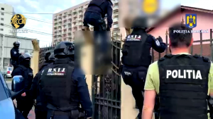 trafic de persoane și proxenetism (1)