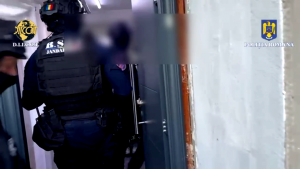 trafic de persoane și proxenetism (9)