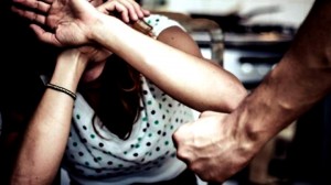 Şi-a-bătut-concubina-şi-va-ajunge-la-instanţă