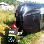 Autoturism răsturnat Călinești (1)