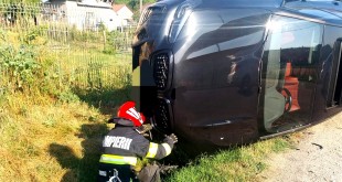 Autoturism răsturnat Călinești (1)