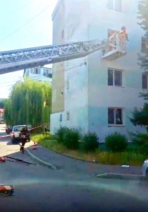 Incendiu apartament Curtea de Arges