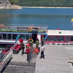 Motociclist atacat de urs (Transfăgărășan) (2)