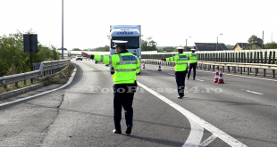 Poliţiştii-rutieri-au-împânzit-şoselele-judeţului