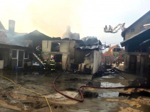 incendiu casa arges (3)