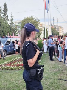 marfa cotrafacuta gasita de jandarmii argeseni (1)