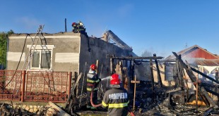 Gospodării mistuite de incendiu