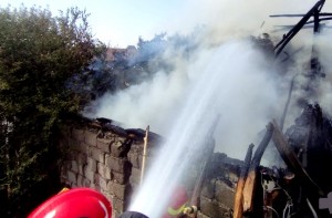 Incendiu fânar Izvoru