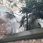 Incendiu lângă biserica Mavrodolu (3)