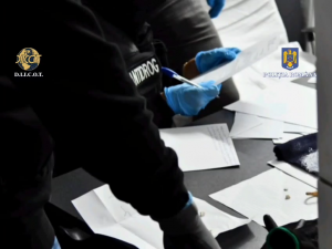 Grup infracțional organizat, destructurat (15)