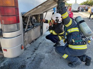 Incendiu autobuz Autogara Sud Pitești (2)