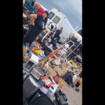 Piteștean cu pușca în Târgul Săptămânal (7)