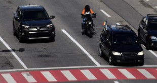 conducea o motocicletă cu viteză excesivă