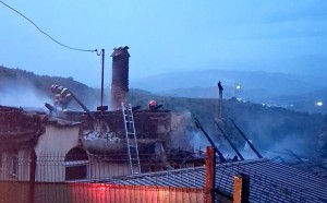 Incendiu casă Valea Mare Pravăț (2)
