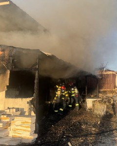 incendiu firma curtea de arges (1)