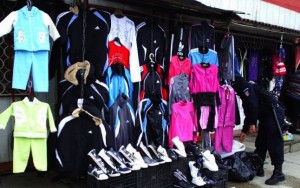 Vindeau-haine-contrafăcute1