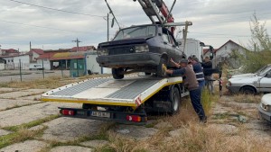 ridicare a mașinilor abandonate (1)