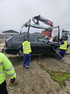 ridicare a mașinilor abandonate (2)