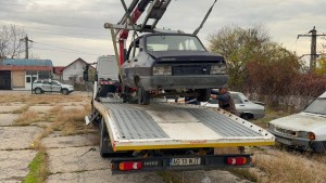 ridicare a mașinilor abandonate (3)